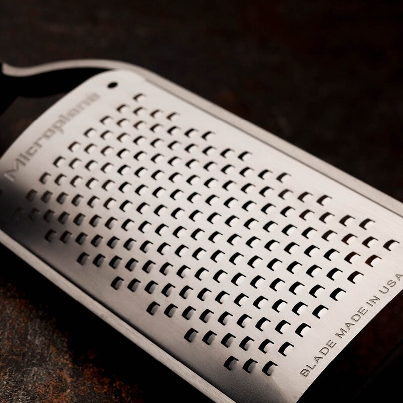 Microplane Master Coarse rivjern grov 30 cm valnøtt