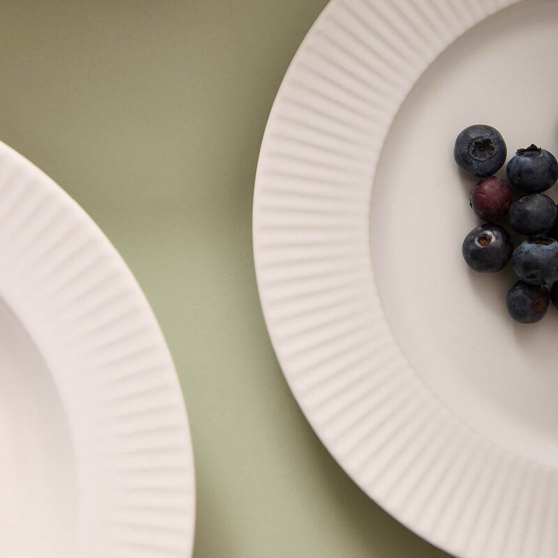 Aida Groovy stentøy frokosttallerken 21 cm hvit