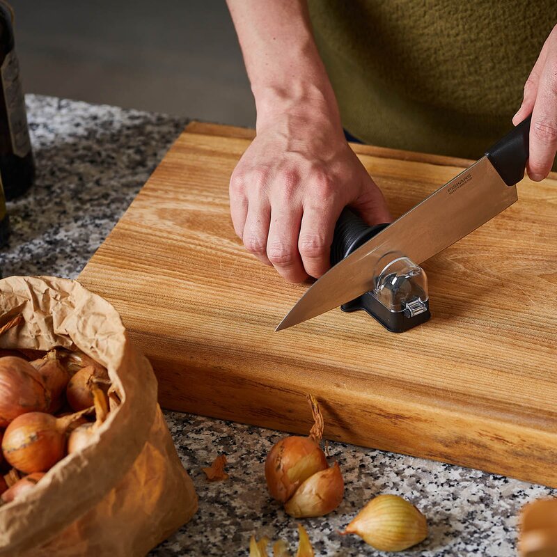 Fiskars Essential roll-sharp knivsliper