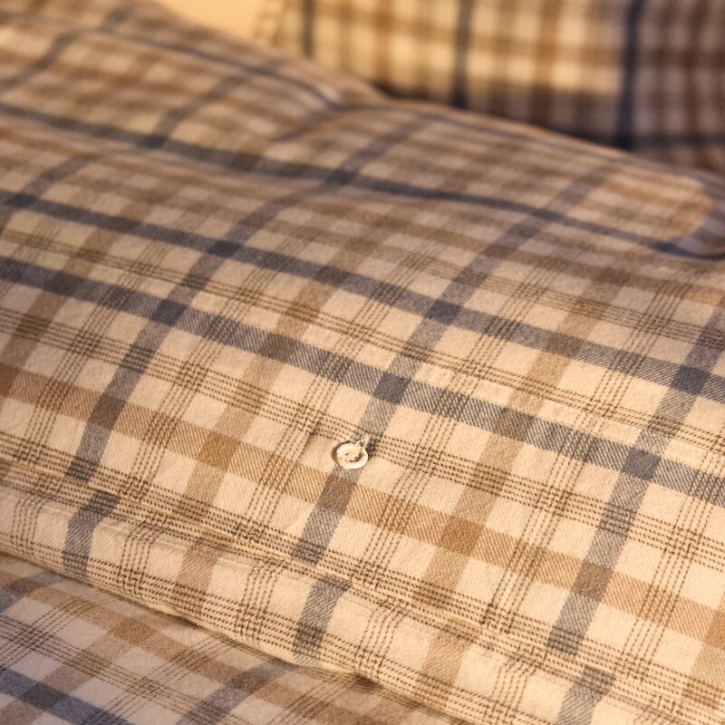 Lexington Rutete flannell sengesett 200x140 cm tåkeblå/beige/hvit