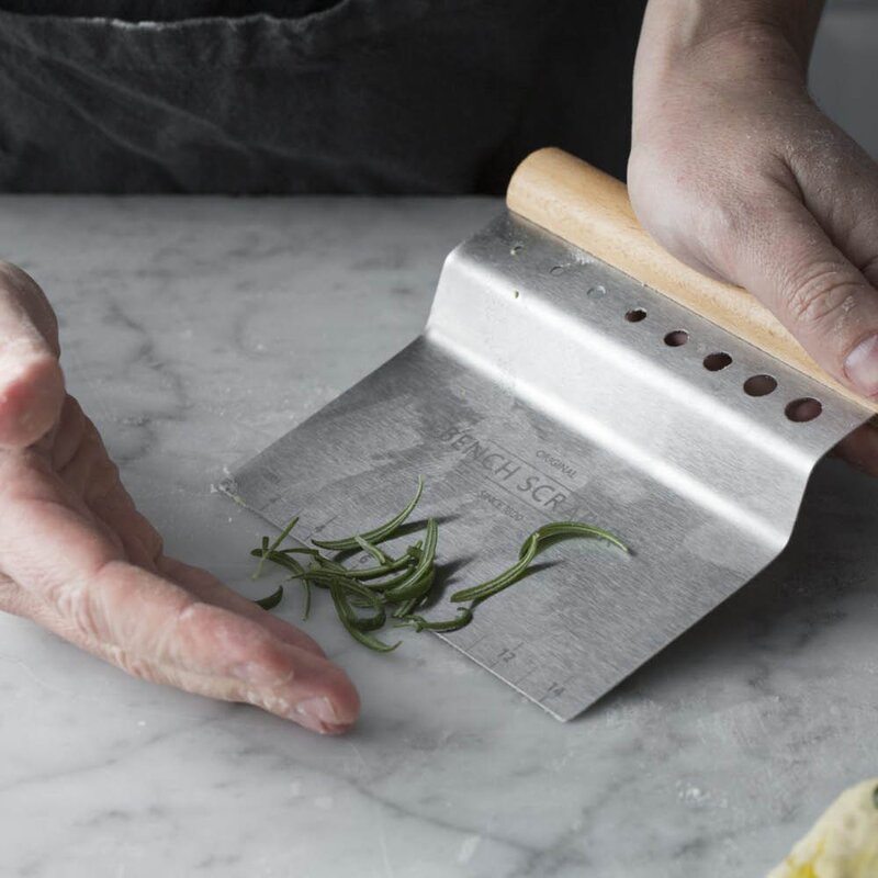 Mason Cash Innovative Kitchen 4-i-1 benkeskrape 14 cm stål/tre