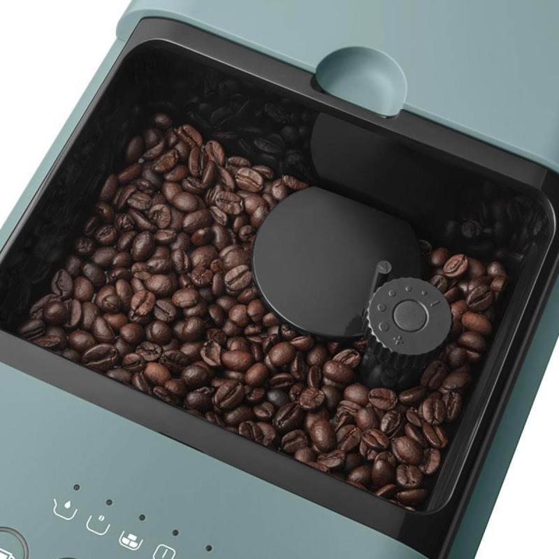 SMEG Kaffemaskin BCC13 1,4L smaragdgrønn