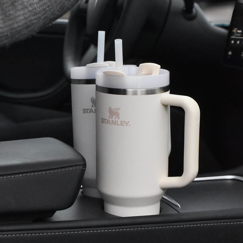 Stanley Quencher termoflaske 1,18L frost