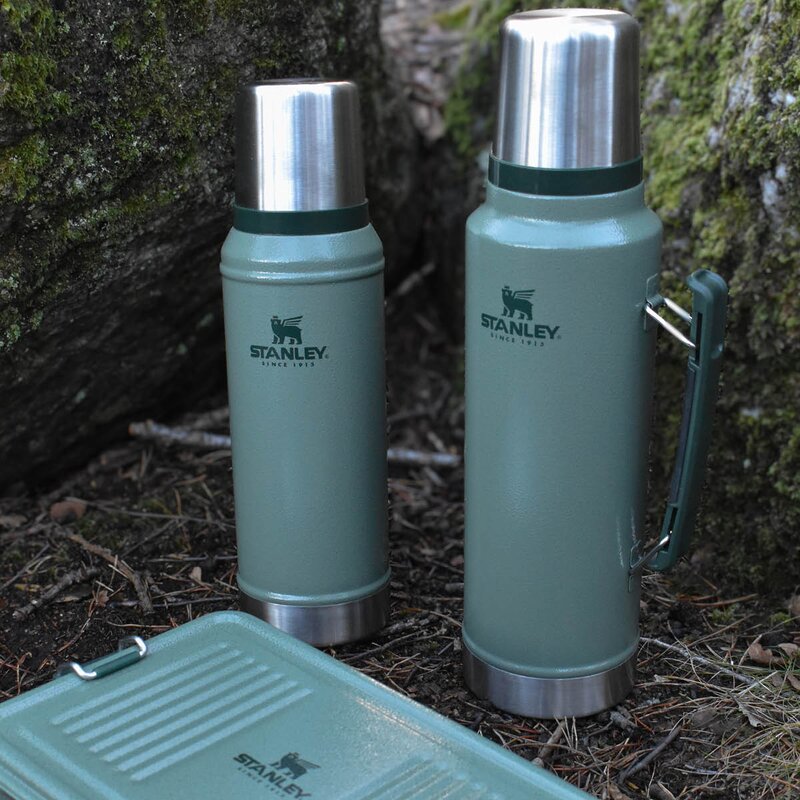 Stanley Classic termos 0,94L Hammertone Green