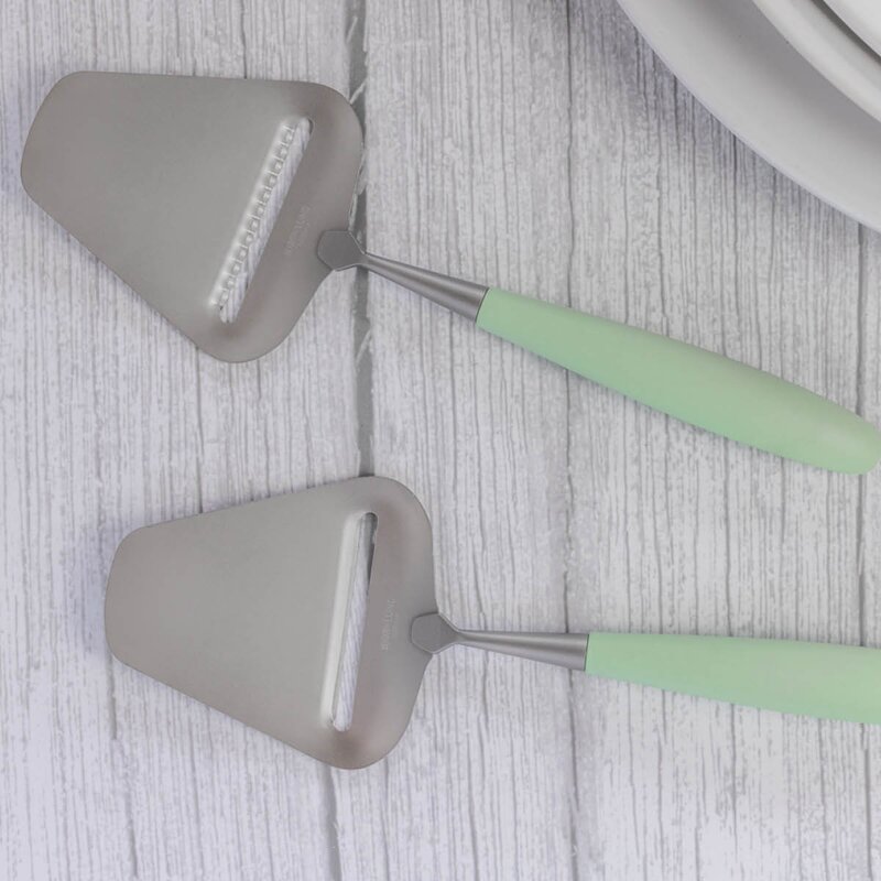 Bjørklund Ostehøvel med riller 27,5 cm skumgrønn