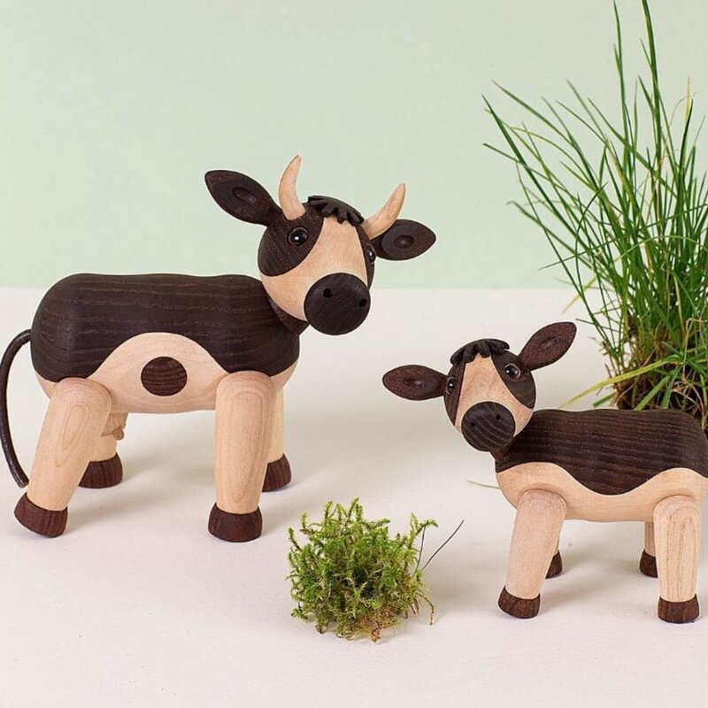 Spring Copenhagen Daisy Ku trefigur 12,5 cm lønn