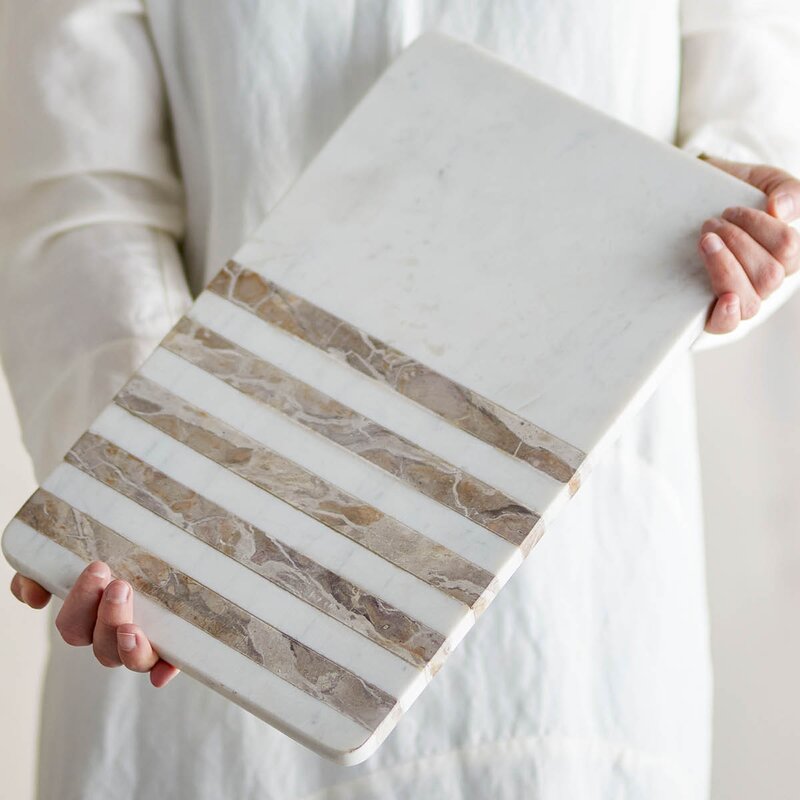 Bloomingville Skjærebrett Novelle i marmor 38x22,5x1,5 cm hvit