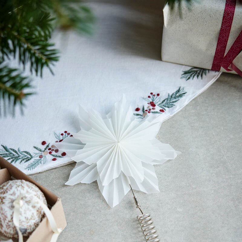 Lene Bjerre Penine juletreteppe 110 cm hvit