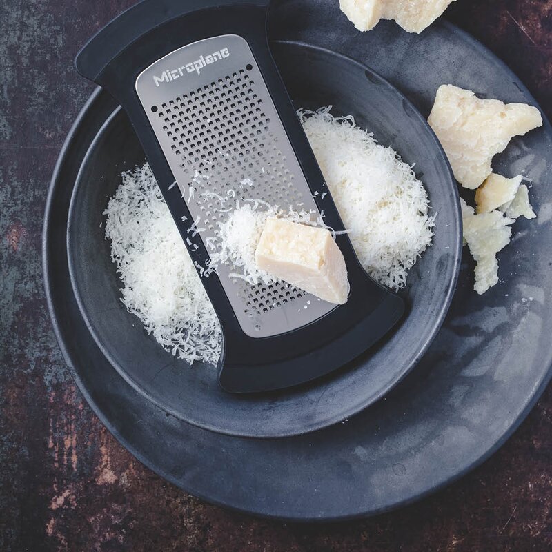 Microplane Bowl Grater rivjern til skål fint svart