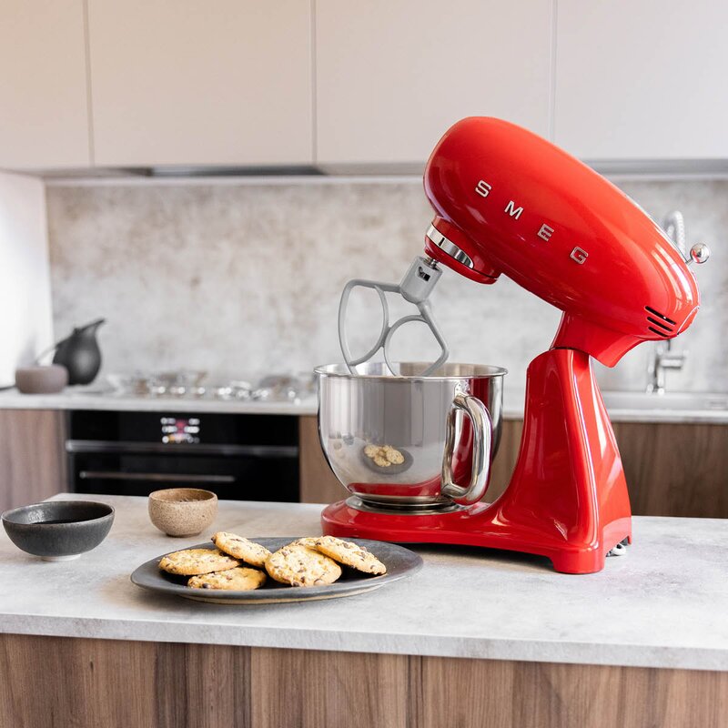 SMEG Kjøkkenmaskin SMF05 4,8L rød