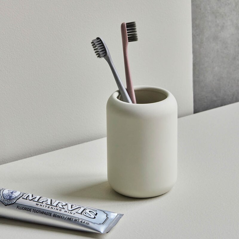 House Doctor Wah tannbørsteholder 7,8x11 cm off-white