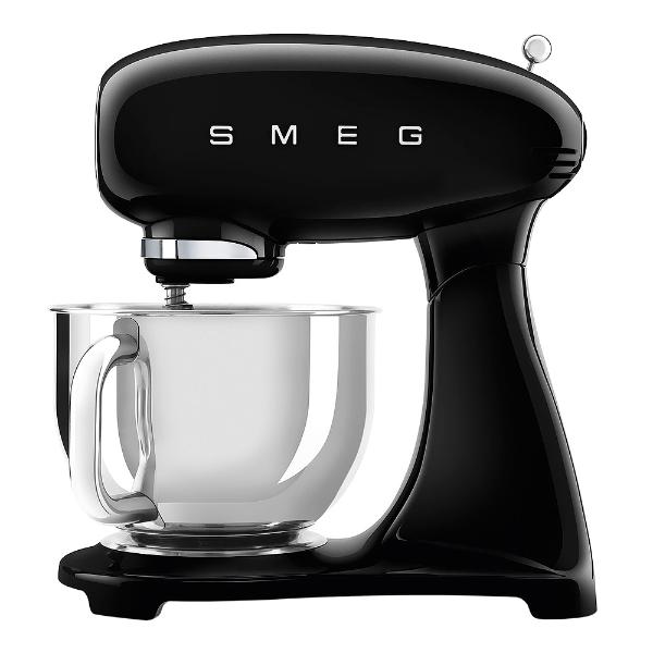 SMEG – Kjøkkenmaskin SMF03 hel svart