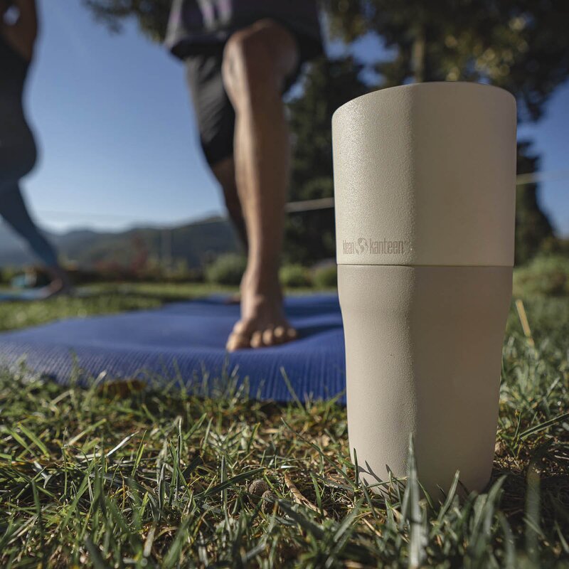 Klean Kanteen Rise Tumbler 77 cl med flipplokk tofu