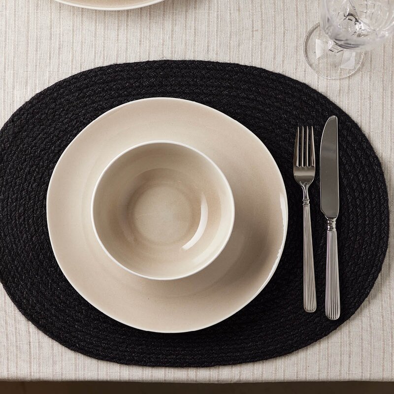 Holmen Jesper dekkebrikke 45x35 cm oval svart