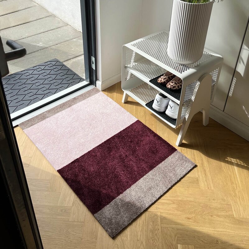 Tica Copenhagen Stripes horisontal gulvmatte 90x60 cm bordeaux/rose/sand