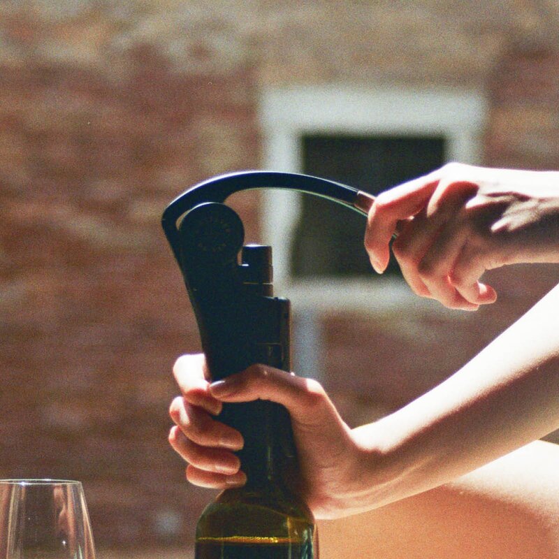 L´Atelier du Vin Oeno motion gavesett med korketrekker svart/valnøtt