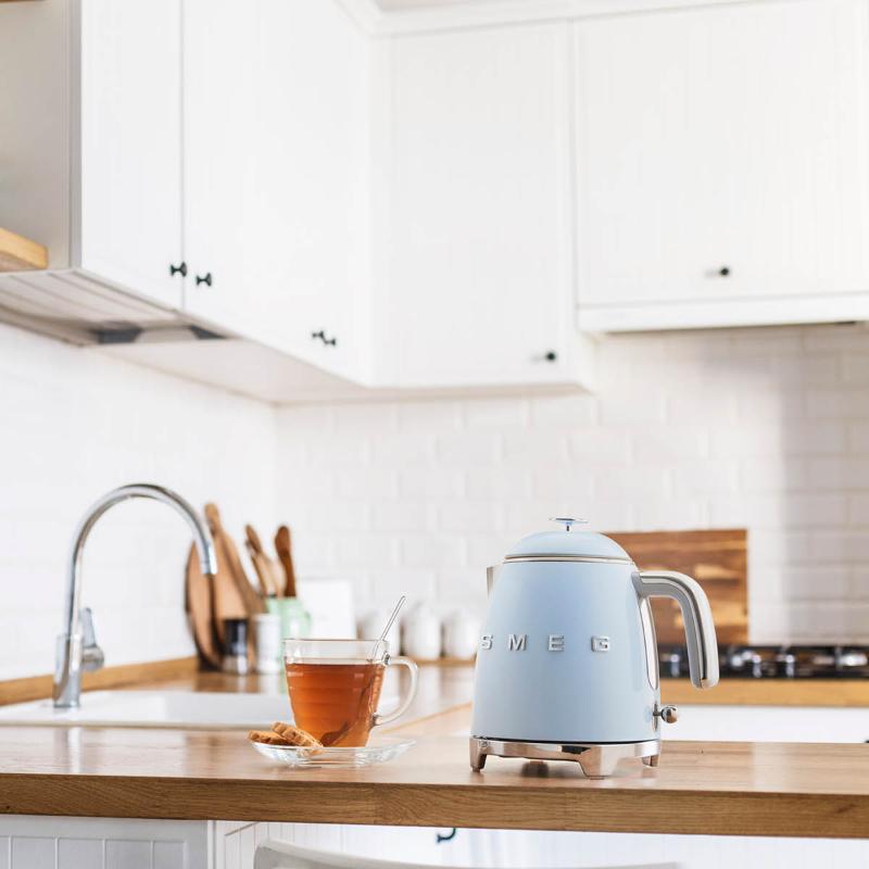 SMEG Vannkoker KLF05 mini 0,8L lys blå