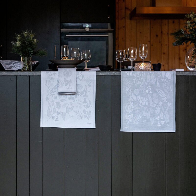 Ekelund Stig L Herbarium løper 35x120 cm grå