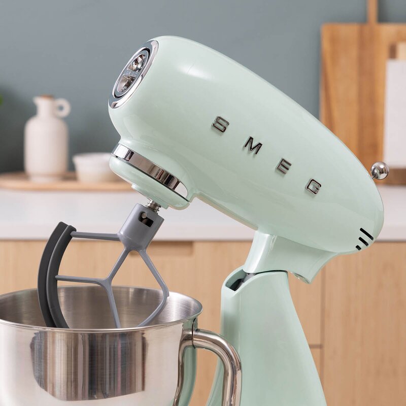 SMEG Kjøkkenmaskin SMF05 4,8L pastellgrønn