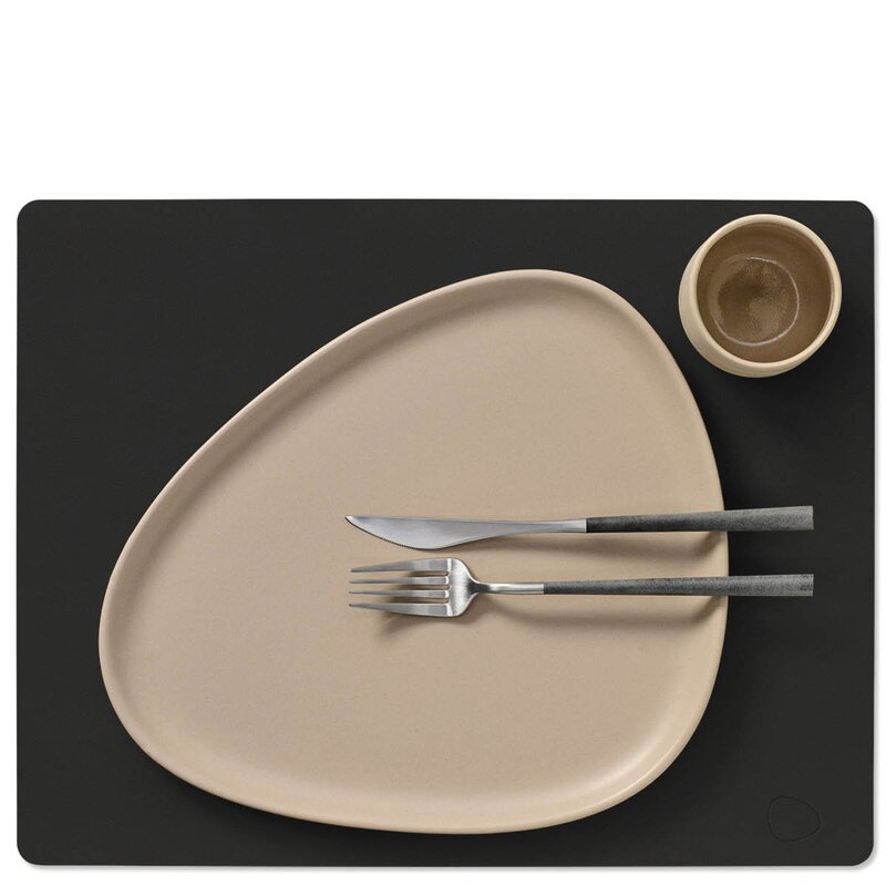 LIND DNA Square Nupo spisebrikke 35x45 cm Black Ink