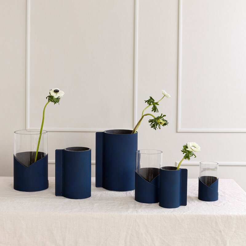 LIND DNA Fold Nupo vase S 7,5x15 cm midnight blue