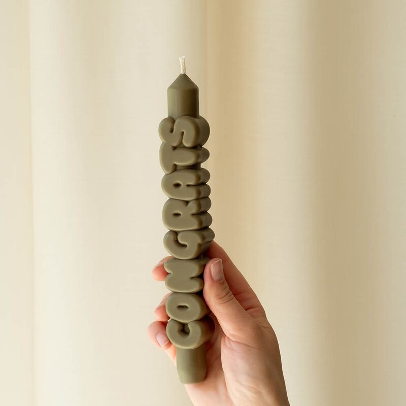 CandleHand 3D kronelys 23 cm CONGRATS oliven