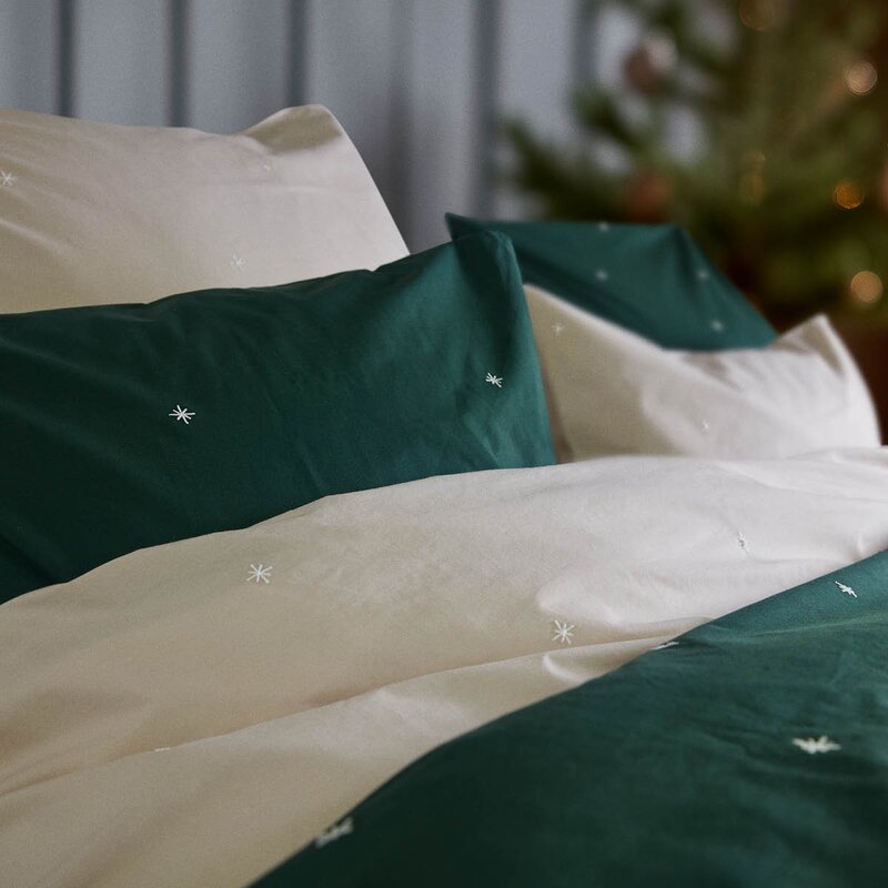 Juna Christmas Fable sengetøy 140x220 cm grønn
