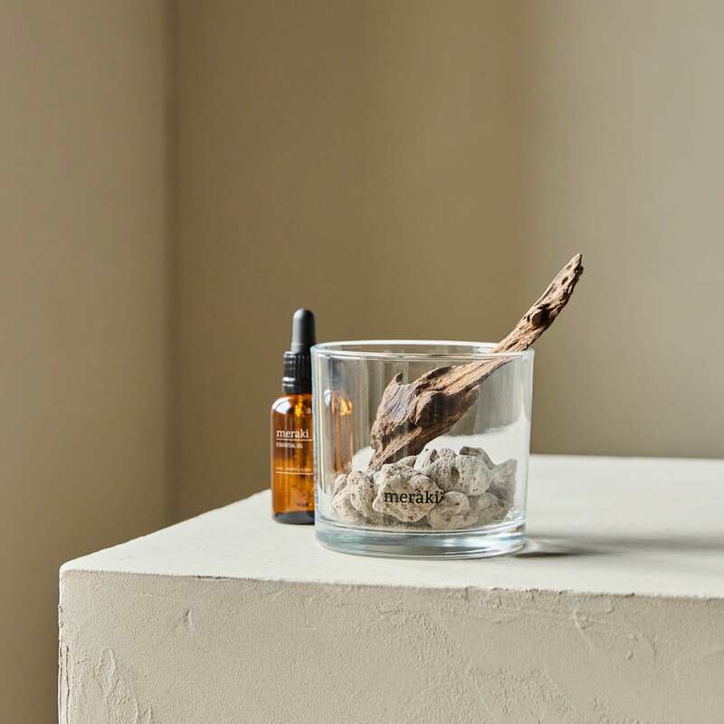 Meraki Lavastone & wood duftfrisker Amber dust svart 30 ml