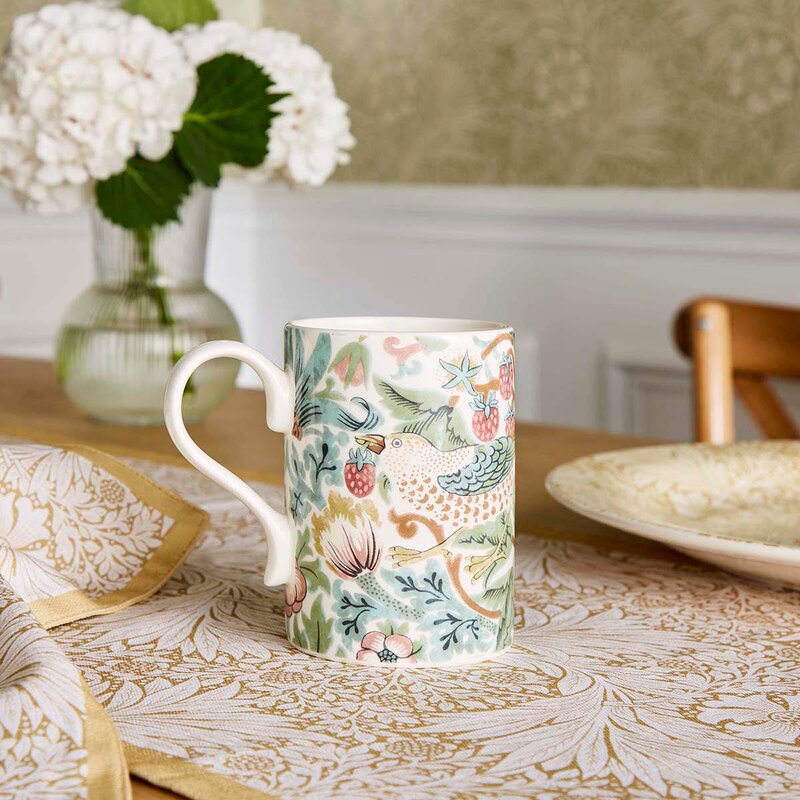 Spode Morris & Co krus 34 cl strawberry thief