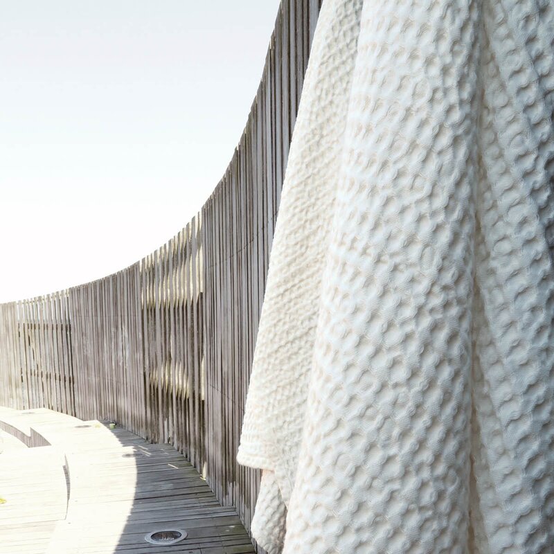 The Organic Company Big Waffle badehånkle 150x100 cm hvit