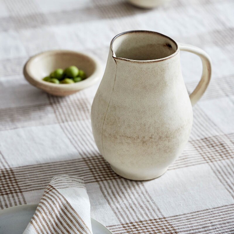 Tell Me More Odette duk i lin 145x145 cm brun