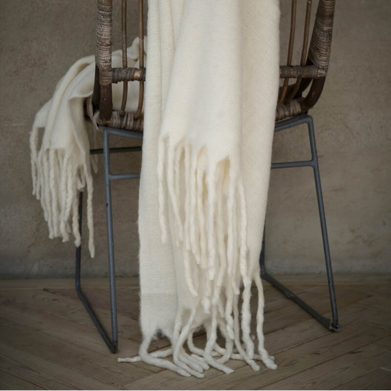 Fondaco Nord pledd 130x170 cm ensfarget offwhite