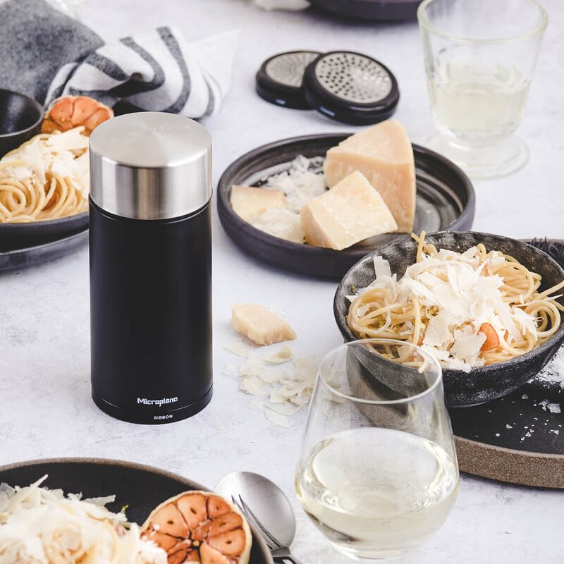 Microplane Universal Mill rivjern med 3 blader svart