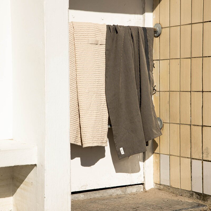 The Organic Company Big Waffle badehånkle 150x100 cm stone