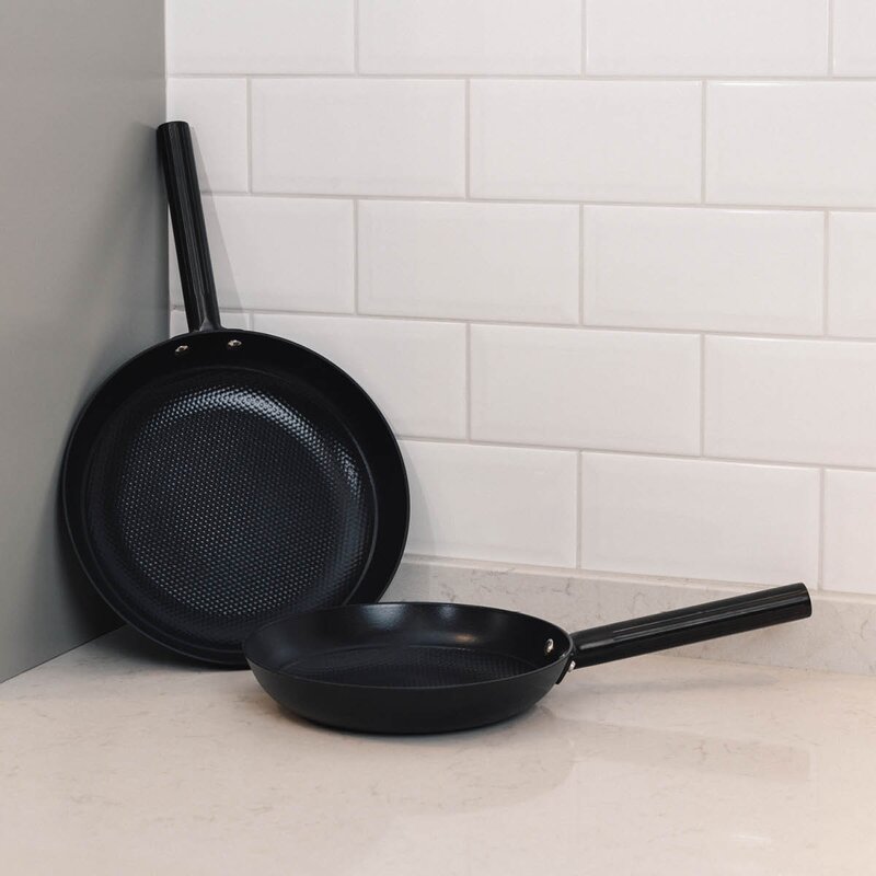 Vargen & Thor Aska DUO støpejernspanne sett 2 deler 24+28 cm svart