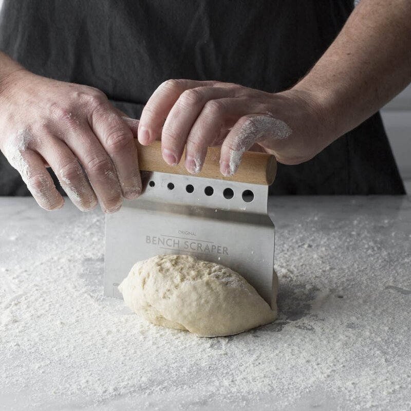 Mason Cash Innovative Kitchen 4-i-1 benkeskrape 14 cm stål/tre