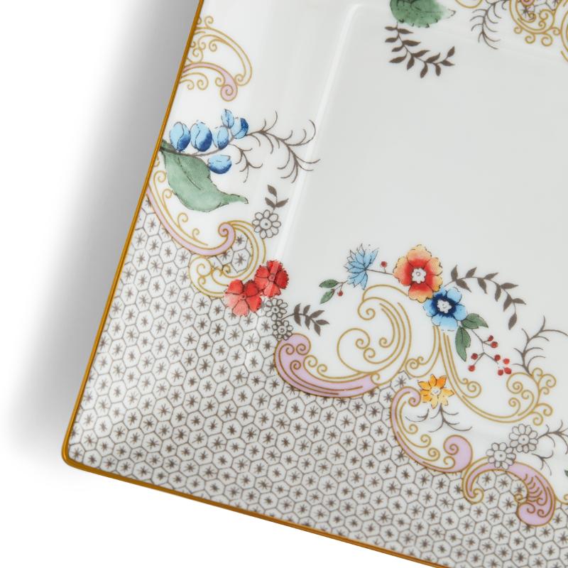 Wedgwood Wonderlust fat 14,5 cm rococo flowers 