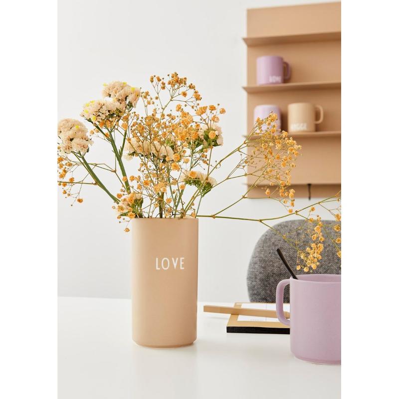 Design Letters Favourite vase 15 cm love beige