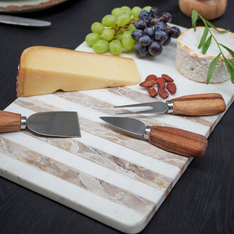 Bloomingville Skjærebrett Novelle i marmor 38x22,5x1,5 cm hvit