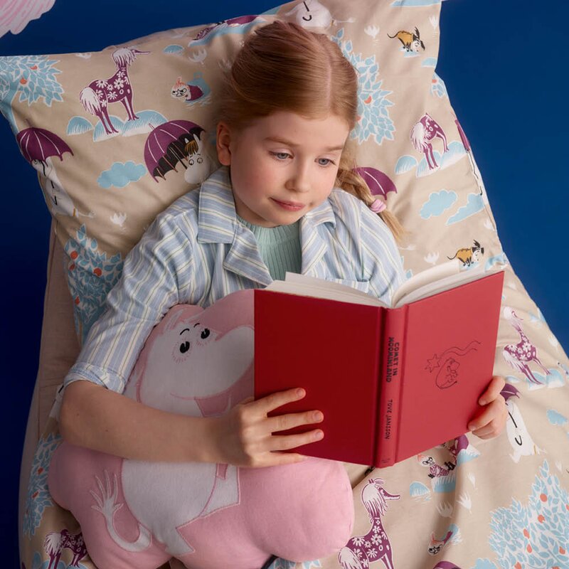 MoominArabia Mummi sengesett 140x200 cm Under paraplyen multi