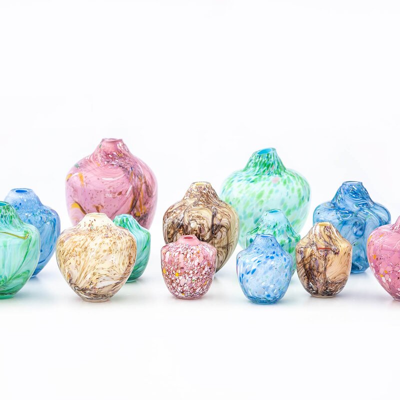 Magnor Unik skulptur kunstglass L 31 cm rosa multi