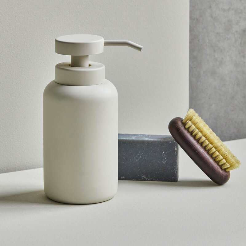 House Doctor Wah såpedispenser 7,8x17 cm off-white