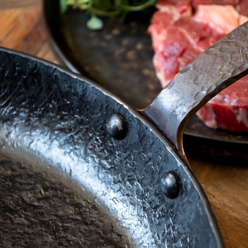 Satake Kuro BBQ stekepanne 28 cm svart