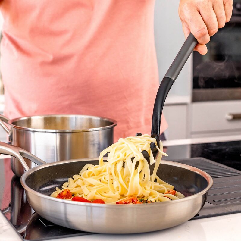 KitchenAid Classic pastasleiv 34 cm charcoal grey