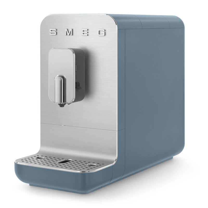 SMEG Kaffemaskin BCC13 1,4L storm blue
