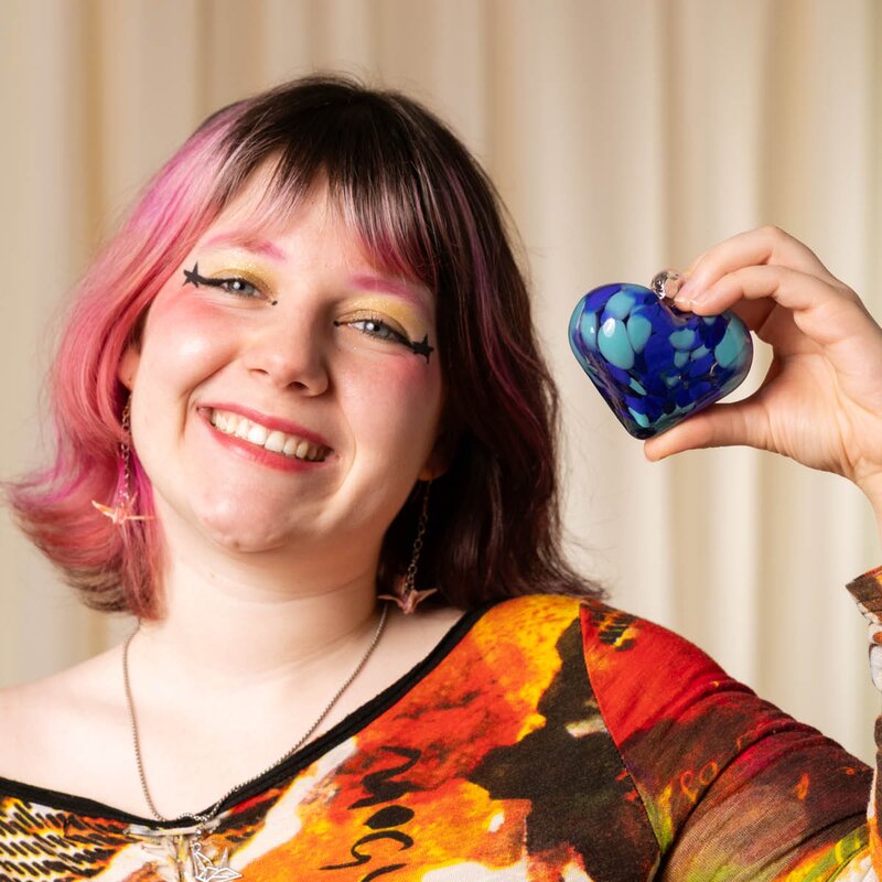 Magnor Til Deg dekorhjerte 7 cm blå