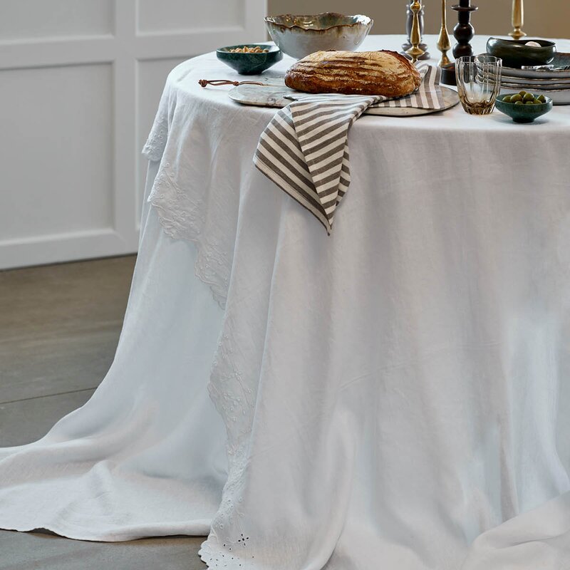 Lene Bjerre Anglaise duk 320x140 cm hvit