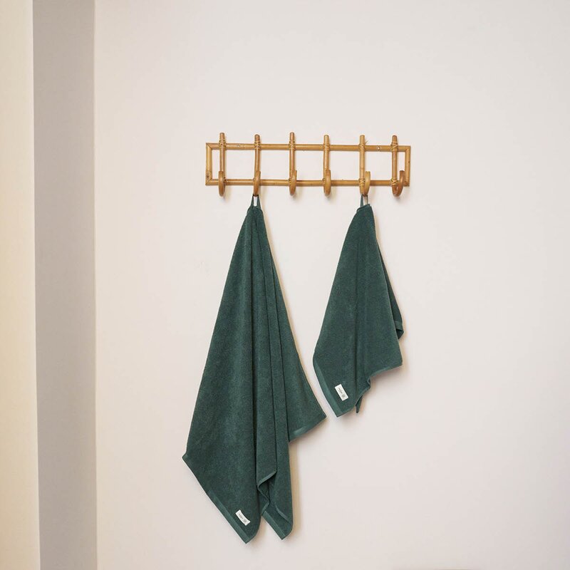 The Organic Company MILD gavesett med håndkle og badelaken dark green