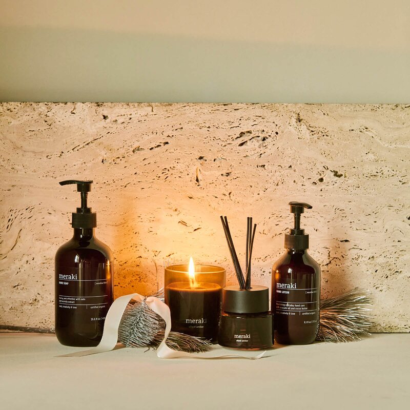 Meraki Gavesett med håndsåpe/håndkrem/duftlys/duftpinner