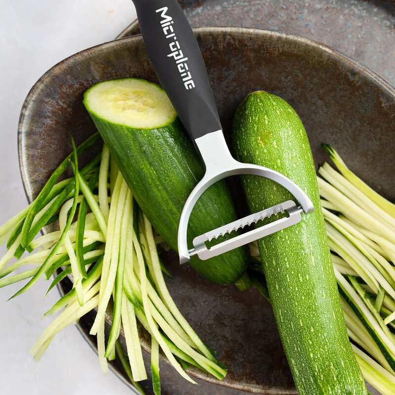 Microplane Professional Y-skreller julienne svart